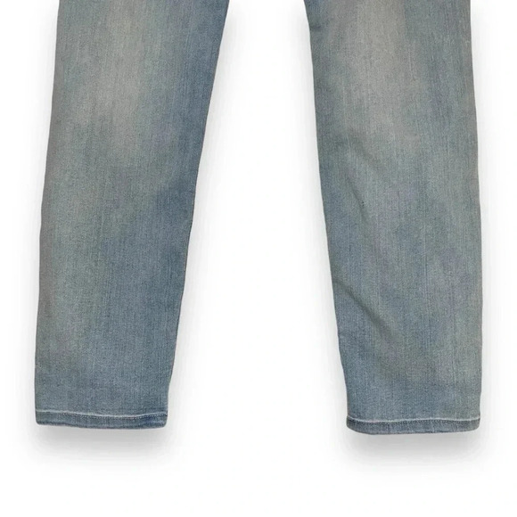 Refugee Distressed Jeans Women’s Size 8 Light Stone Washed Denim - Picture 8 of 12